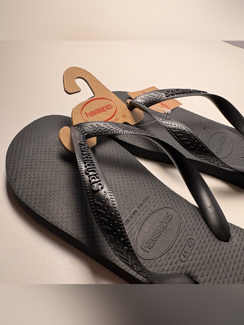 Flip-flop sandals (Havaianas)